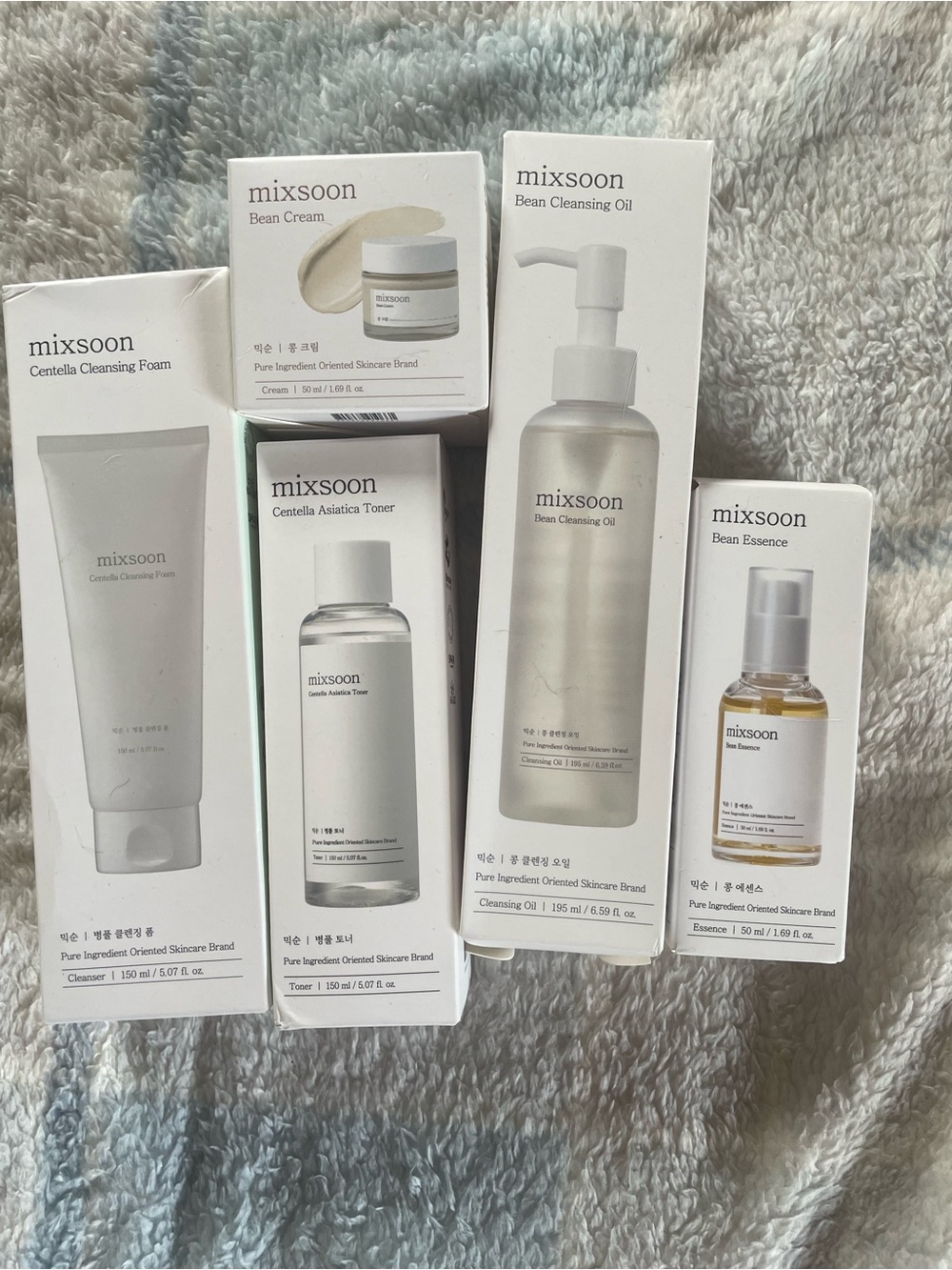 Centella Bean Skincare Set in White - Cleanser, Toner, Cream, Oil & Essence